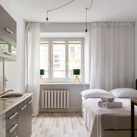 The Poznanska Daire Varşova